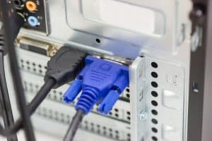 AIKU računari - Razlika između VGA, DVI i HDMI Ports 1